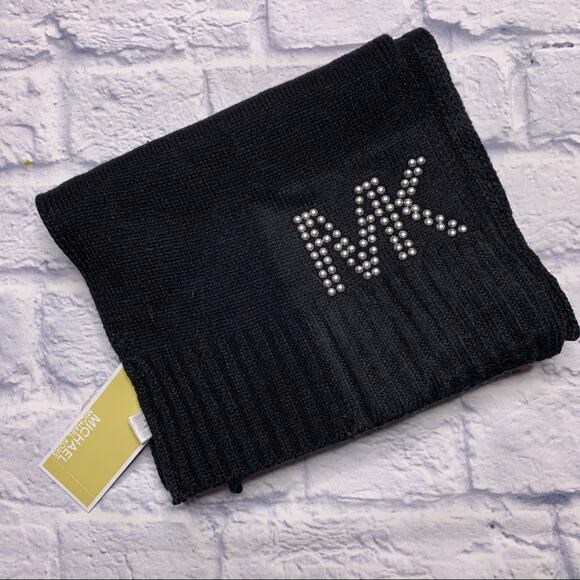 NEW Michael Michael Kors Dome Studded Scarf - Picture 1 of 7